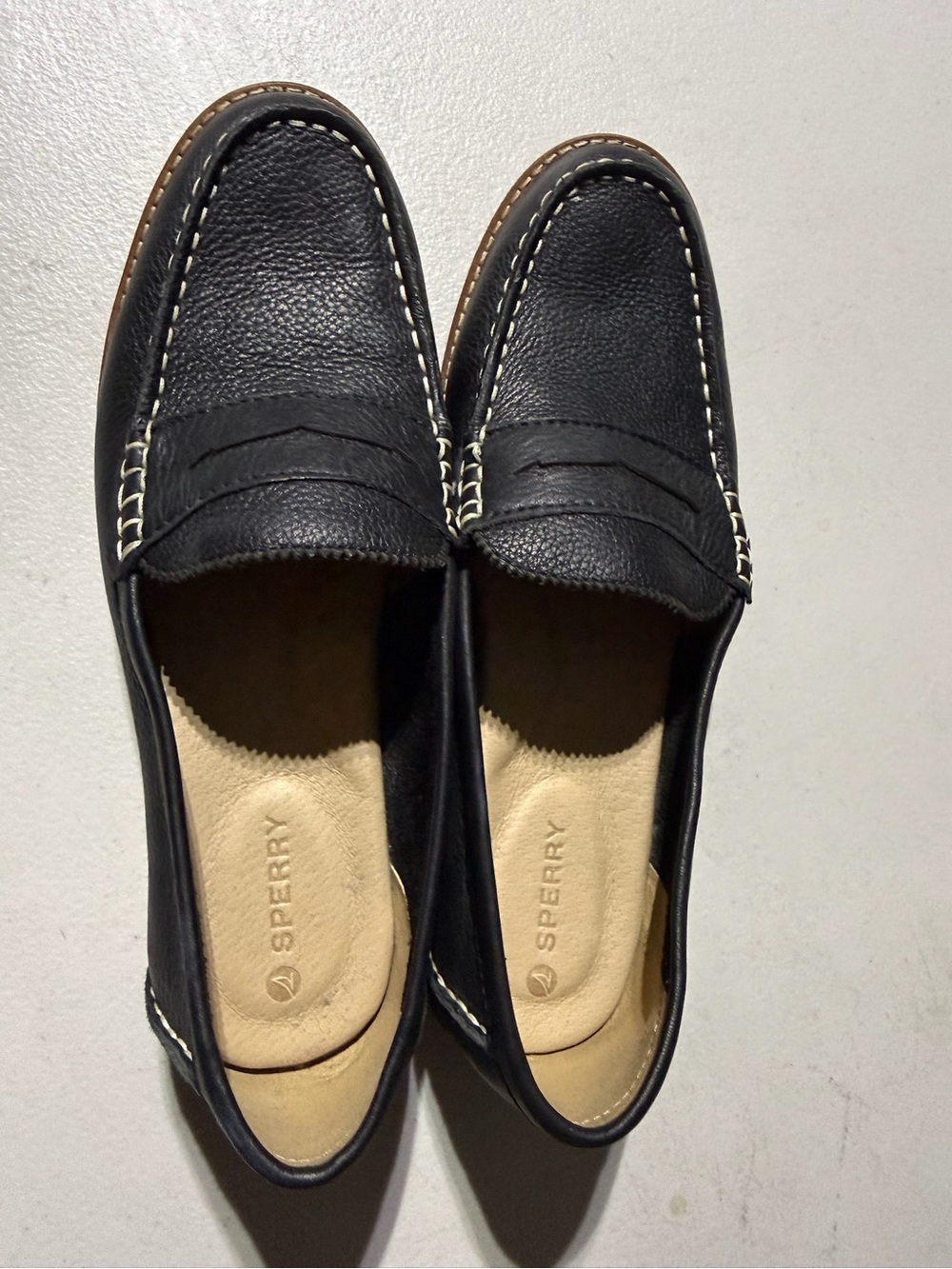 EUC Sperry Women's Seaport Penny Loafer in Black Size 9